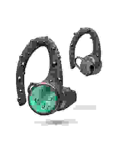 backbeatfit_3150_black_wet_hero_screen_rgb_24jul19.jpg