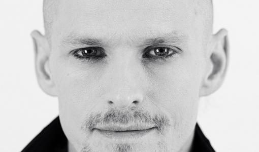 HarperCollins ger ut Erik Grönwalls biografi, numera sångare i legendariska bandet Skid Row