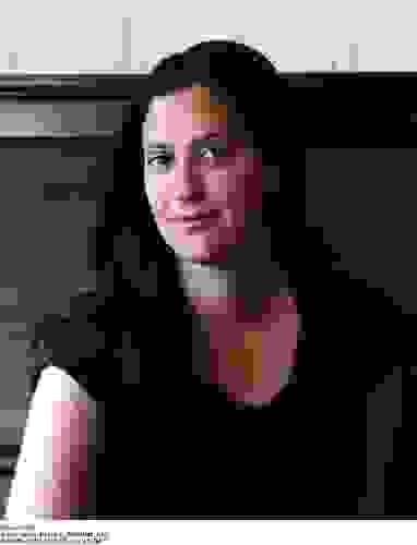 elle-kennedy-foto-amanda-nicole-white.jpg