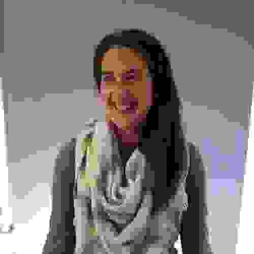 laurie-gilmore-author-photo.jpg