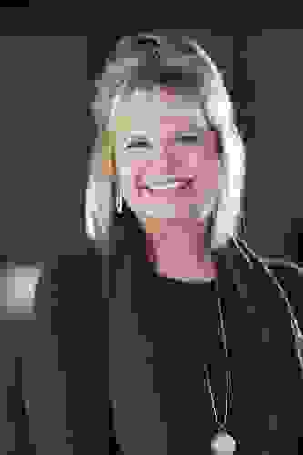 sarah-morgan-foto-ev-sekkides.jpeg