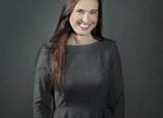 Ny isande kriminalroman av den isländska succéförfattaren Yrsa Sigurdardóttir – "Upprättelsen" släpps idag