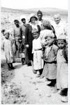 1.-hilma-granqvist-tillsammans-med-barn-fran-byn-artas.-foto-palestine-exploration-fund.jpg