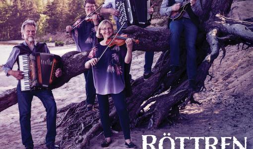 Folkmusikgruppen Röttren lyfter fram den lokala musiktraditionen i Västnyland