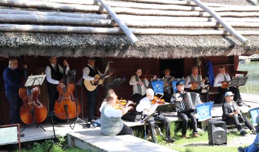 Finlands svenska folkmusikinstitut ger ut skiva med Esbo spelmanslag