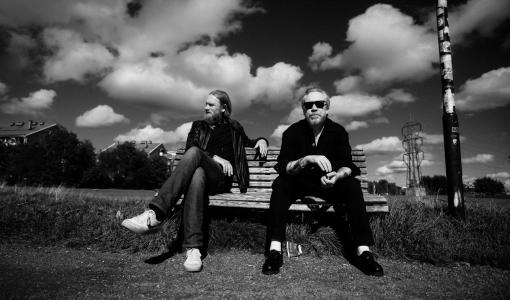 DE SKANDINAVISKA ROCKGIGANTERNA ERLEND ROPSTAD OCH LARS WINNERBÄCK FÖRENAS I STARK DUETT – UTE 20 SEPTEMBER