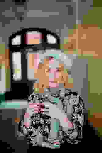 lisa-ekdahl.jpg