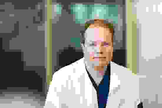 ledande-overlakare-individuell-cancervard-specialist-i-cancersjukdomar-md-juha-kononen-docrates-cancersjukhus-finland.jpg