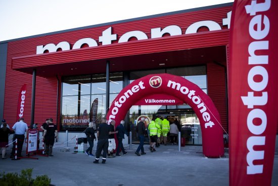 first_customer_motonet_orebro.jpg