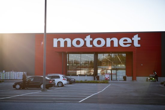 motonet_orebro_entrance.jpg