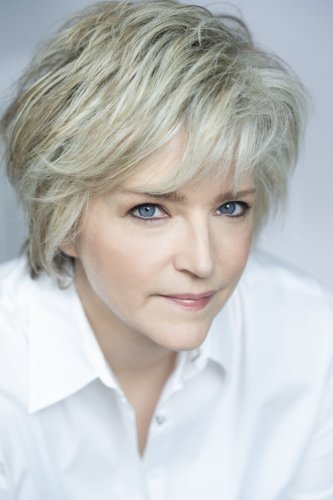 karin-slaughter-1-photo-credit-alison-rosa-1.jpg